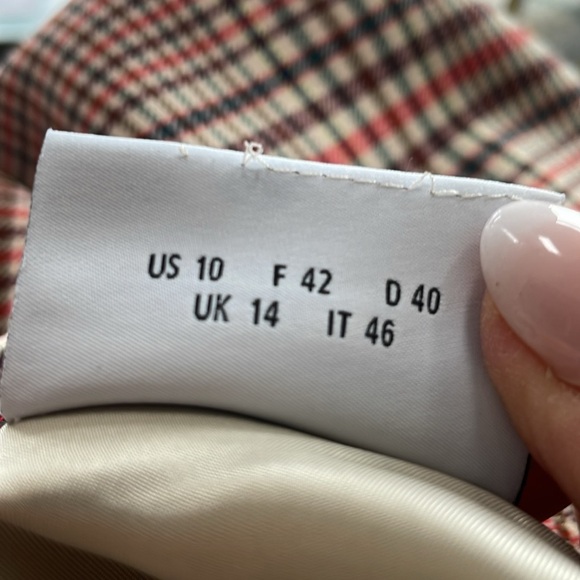 Akris Punto Beige Red Green Plaid Skirt Above knee Size 10 Pleats Designer NWOT - Picture 13 of 14